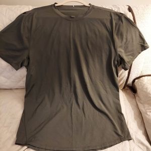 Lululemon men's shirt